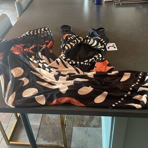 Commense swimsuit and skirt